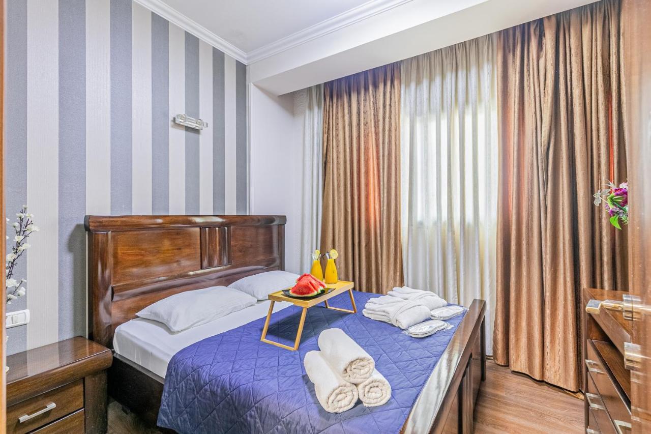 Hotel House Rishon LeZion Exteriör bild